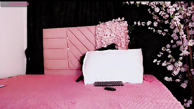 XXX chat uživo modela Lunyhose