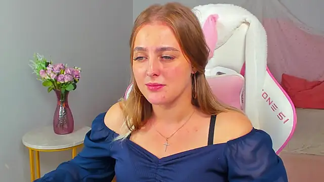 دردشة EllaBells الجنسية المباشرة