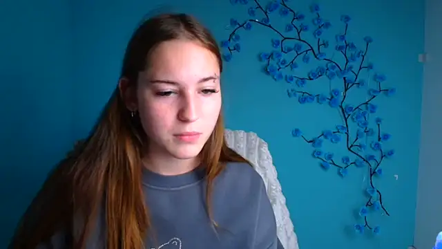 XXX chat uživo modela Holly_Mooon_