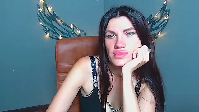 MilaLoona's Live XXX Chat