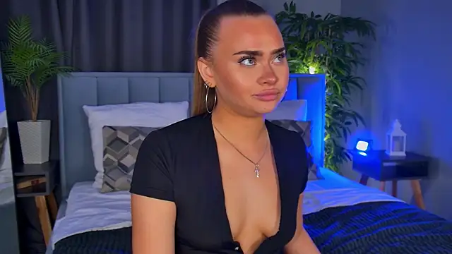 Czat XXX na żywo – MonicaWestt