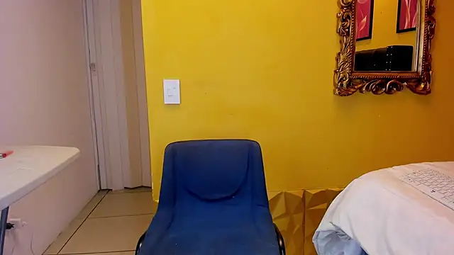 צ'אט XXX בשידור חי של luckk_
