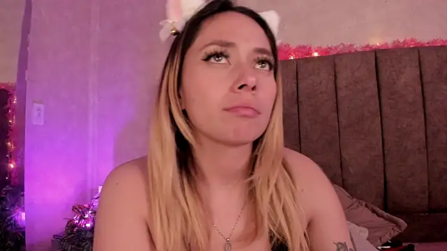 LanaMills_'s Live XXX Chat