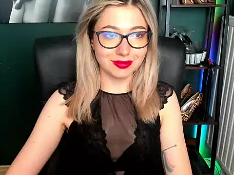 Chat +18 de loveHeidi ao vivo