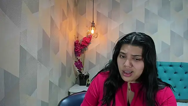 LindaBreeS' Live XXX Chat