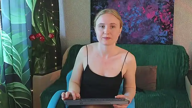 Czat XXX na żywo – Lanavi_Smile
