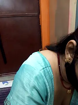 Manjudear Show in webcam