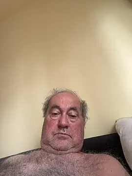csikarn Live XXX chat