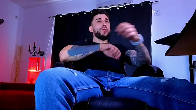 Chat XXX Live MightyAaron66