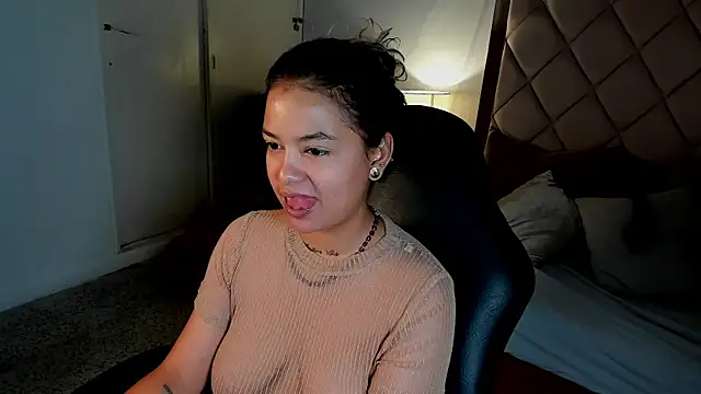 Chat XXX en directo de dulce_lyraa1