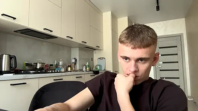 SoloFury Live XXX-Chat
