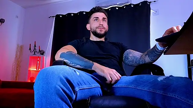 Chat XXX Live MightyAaron66