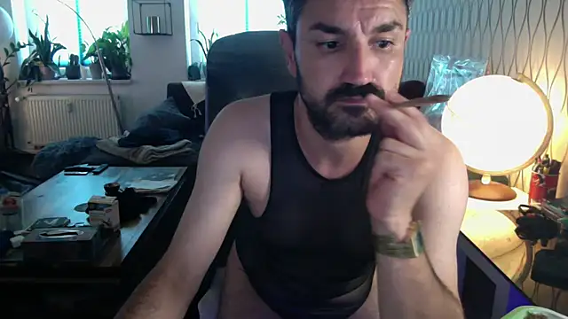 tomz0819 – Naživo XXX chat