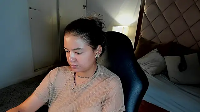 dulce_lyraa1n Live XXX chat