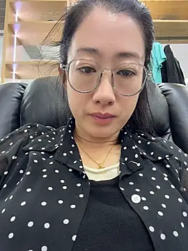 weiwei103 现场XXX聊天