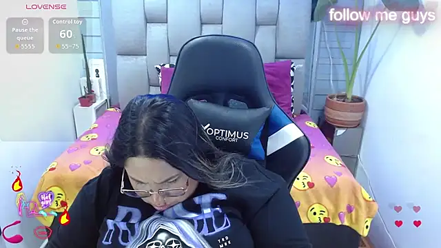 Chat XXX en directo de evelin_zaens