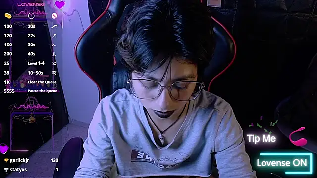 Chat +18 de lunarichy22 ao vivo