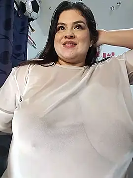 LucyDiamonds1's Live XXX Chat
