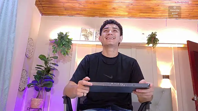 Chat XXX ao vivo de aalejo_gray