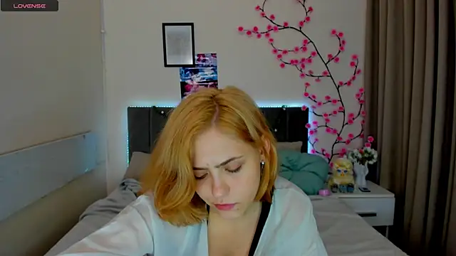DellaRows Live XXX-chat
