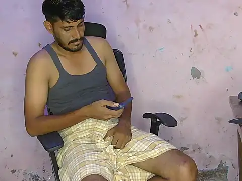 HotXKrish XXX чат на живо