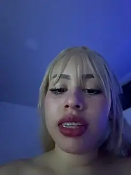18_salo Adlı Modelin Canlı XXX Sohbeti