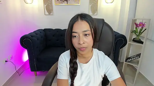 دردشة July_Adams الجنسية المباشرة