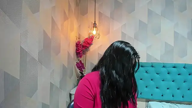 XXX chat uživo modela LindaBreeS