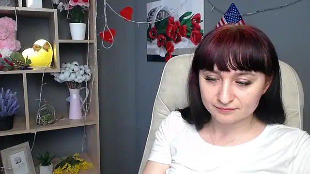 NinaFlawlees' Live XXX Chat