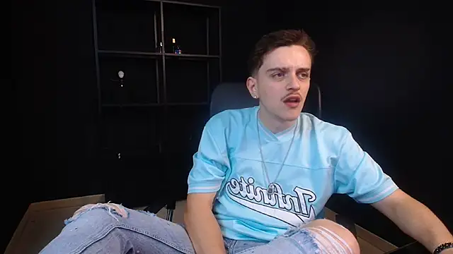 Онлайн чат XXX FelixStarkk