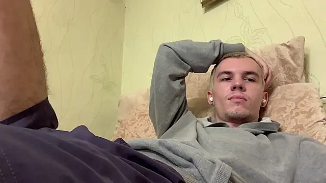 Jeremy1Scott 라이브 XXX 채팅
