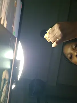 Chatroom XXX en direct de mimiya24