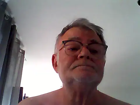 oura webkamerás műsora