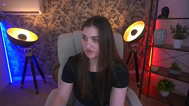 EmmyCharmm's Live XXX Chat