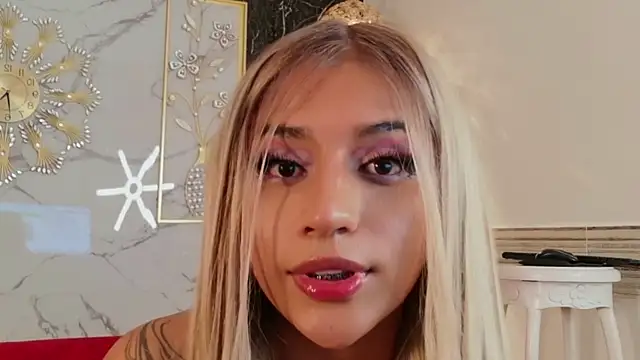 CHRIS_TWIINK's Live XXX Chat