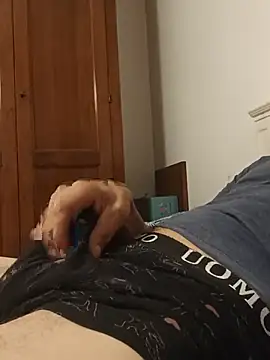 XXX chat uživo modela dariodario