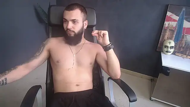 XXX chat uživo modela OscarWillss