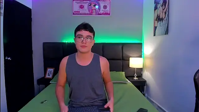 Chat +18 de Thiago_Monaco ao vivo