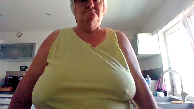 Chat +18 de coquinesensuel ao vivo