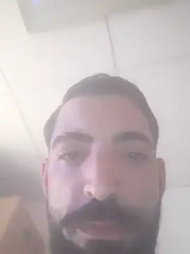 MorenodickStrong Chat XXX in diretta