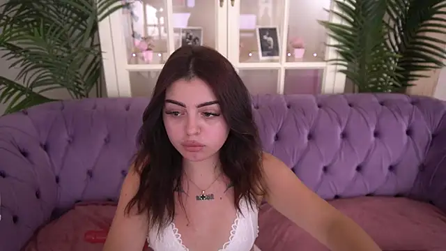 SinfulKittenn live XXX chat