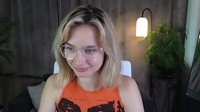 NoraMoreau Live XXX-chat