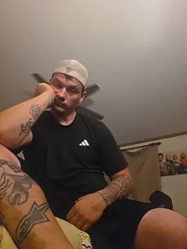 twistafatpipe Live XXX Chat
