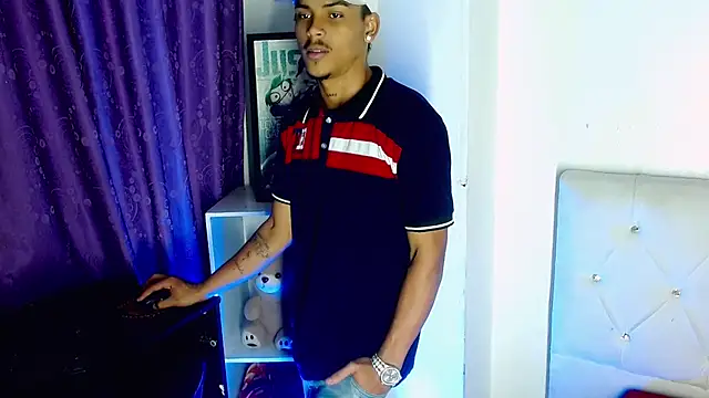 Chat XXX en directo de Angel_foxc13