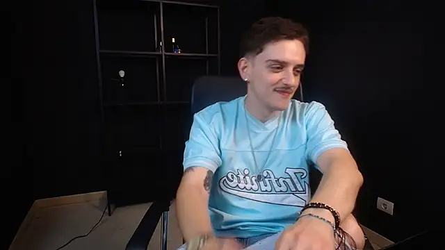 FelixStarkk 라이브 XXX 채팅