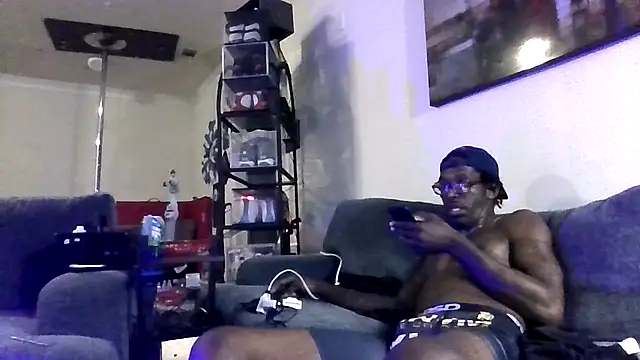 Triggerhappycj100 Live XXX-Chat
