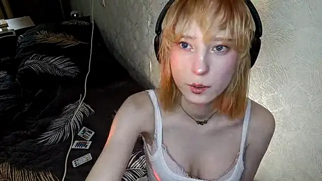 CuteLittleAngel Chat XXX in diretta