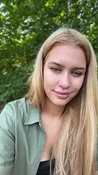 KikiWatson's Live XXX Chat