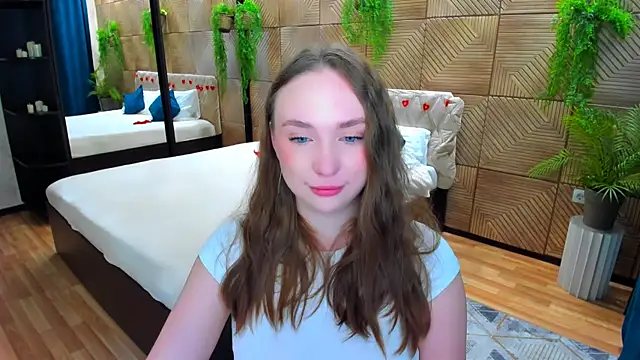 צ'אט XXX בשידור חי של TrueReincarnation