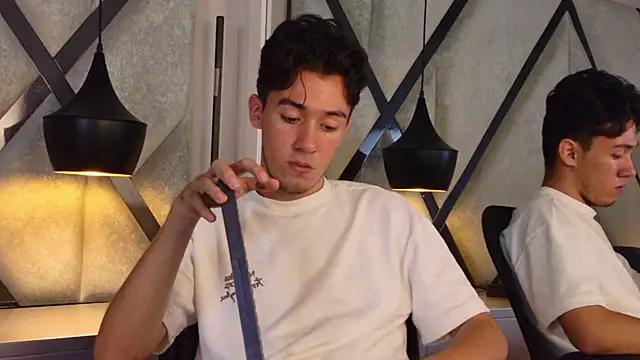 Chat +18 de Austin_Reeds_ ao vivo